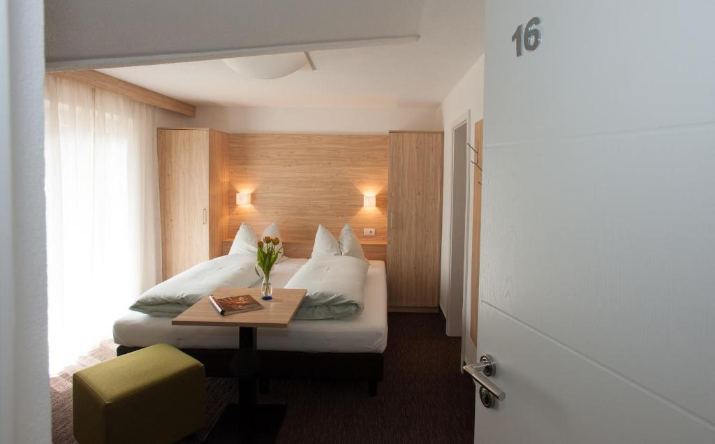 Hotel Stifter لوتاغو الغرفة الصورة